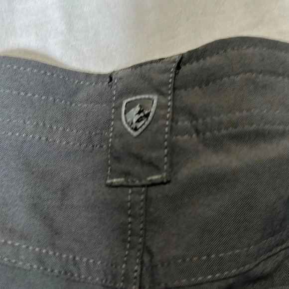 Kuhl Gray Trekr pants size 14 Short outdoor hiking - Picture 8 of 10